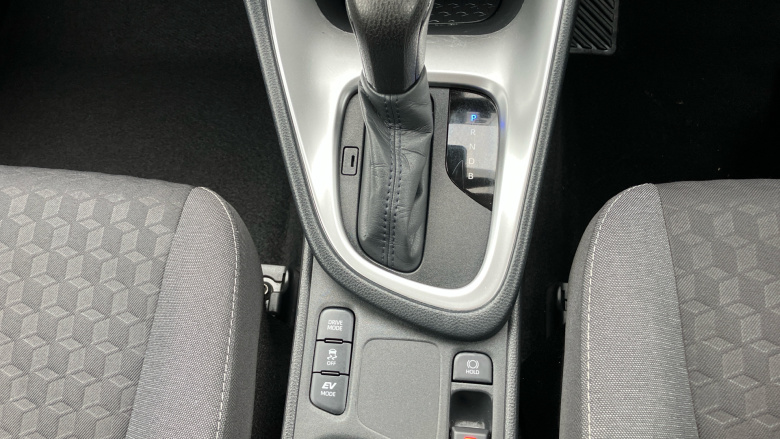 Toyota Yaris 1.5 Hybrid Icon 5dr CVT Hybrid Hatchback